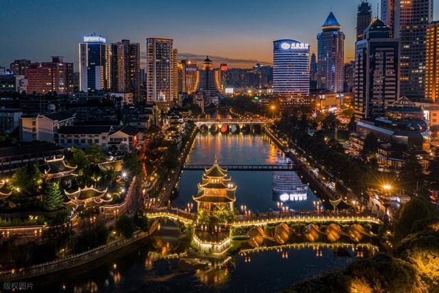 适合穷游的7大城市!麻将胡了成都出发超(图4) 适合穷游的7大城市!麻将胡了成都出发超(图4)